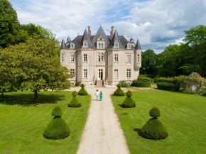 Grand Château Renaissance avec Parc, Piscine et Activités, Rénové en 2023 - FR-1-410-389